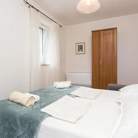 Lotea - Two-bedroom With Terrace Διαμέρισμα