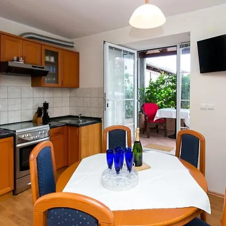 Lotea - Two-bedroom With Terrace *